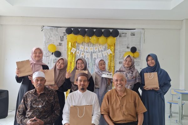 Kilas Balik Hari Guru Nasional Merayakan Dedikasi Tanpa Tanda Jasa (12)